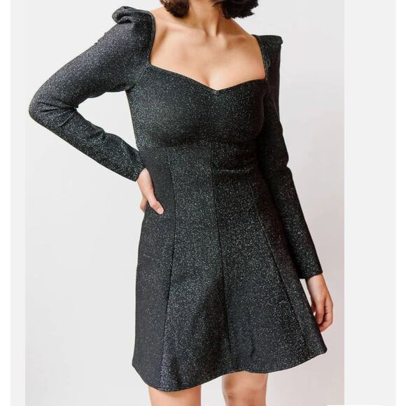 Elliatt Mallory Long Sleeve sweet heart neck line Mini Dress Black Shimmer L - Picture 1 of 12
